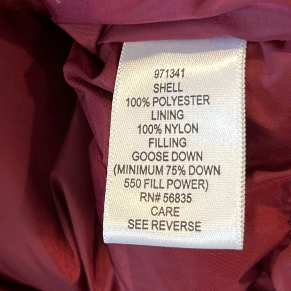 Cabela's Women's Faux Fur Goose Down Zip Front Vest Burgundy Size Small - Picture 4 of 7